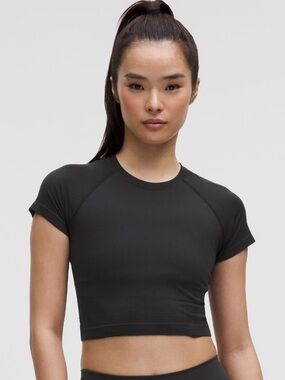 Lululemon- Swiftly Tech Crop short sleeve shirt 2.0 size: 2